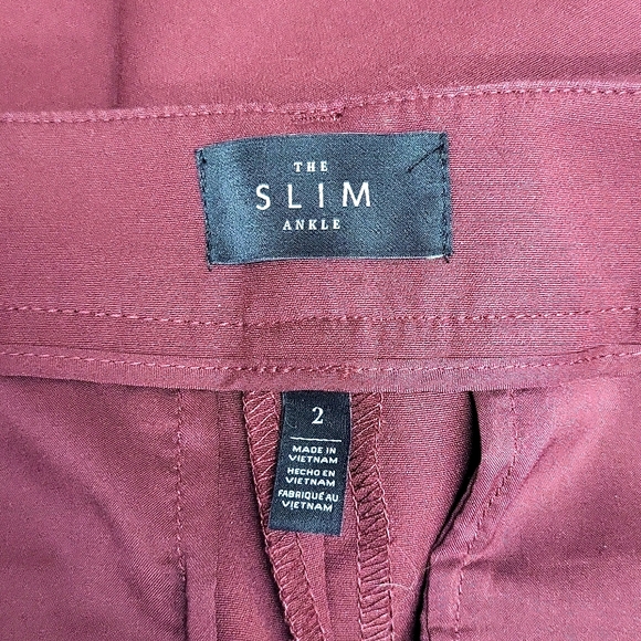 WHBM THE SLIM ANKLE MAROON SIZE 2 - Picture 2 of 7